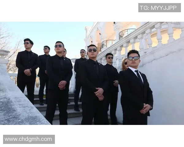 足球明星的保镖：在荣耀与危机之间的守护之旅